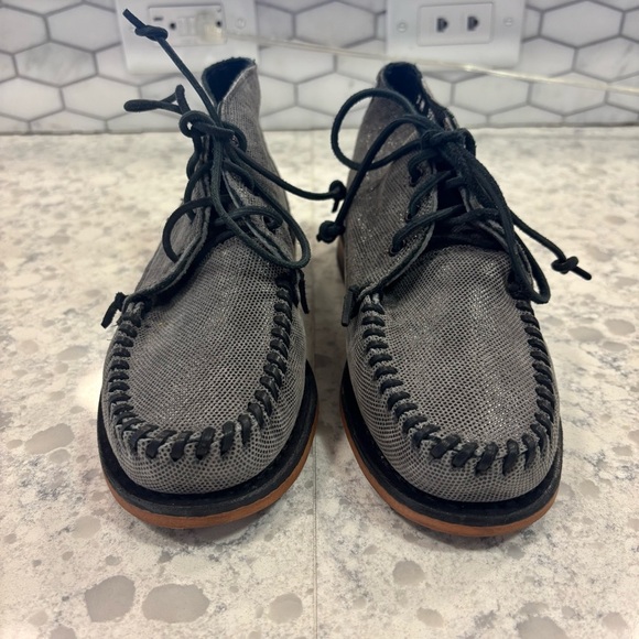 Sebago Women’s Six Degrees Chukka Boots Gray 3 Eye Bootie, Size 7 - Picture 2 of 14